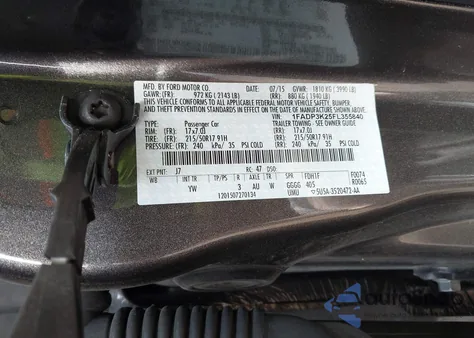 2015 Ford Focus Se z USA, uszkodzony, nr VIN 1FADP3K25FL355840